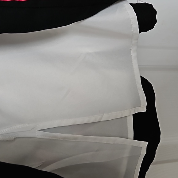 Nygard collection silk skirt - Picture 4 of 10